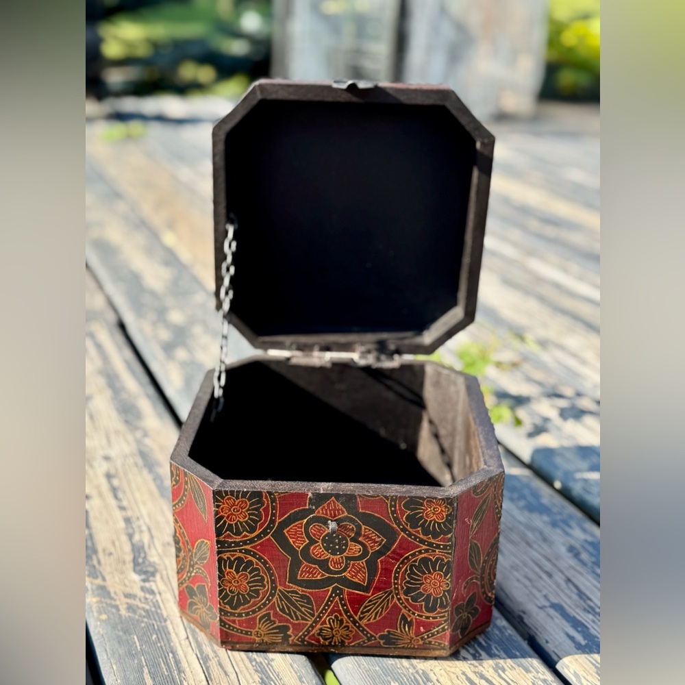 Pier 1 Floral Red and Gold Jewelry Box
